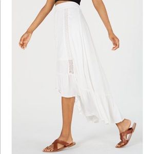American Rag Juniors’ Printed High-Low Maxi Skirt